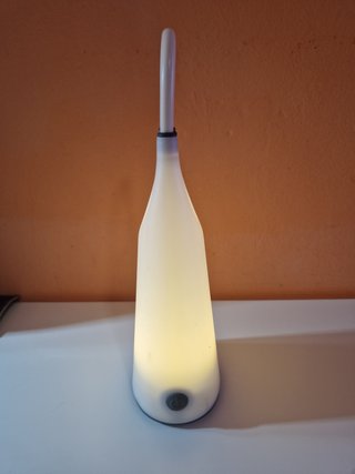 Lampada da tavolo portatile