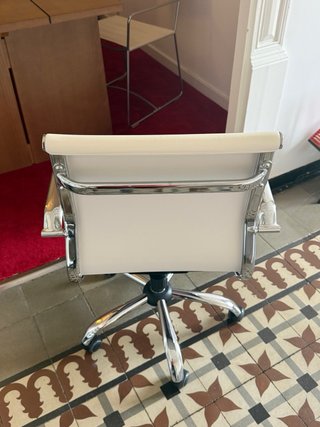 Silla Oficina Blanca Estilo Vitra
