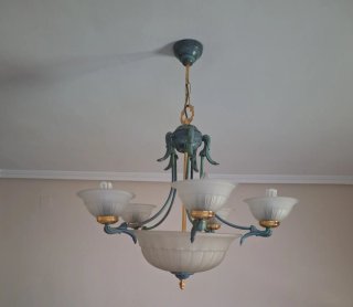 Lámpara de techo colgante dorada y verde