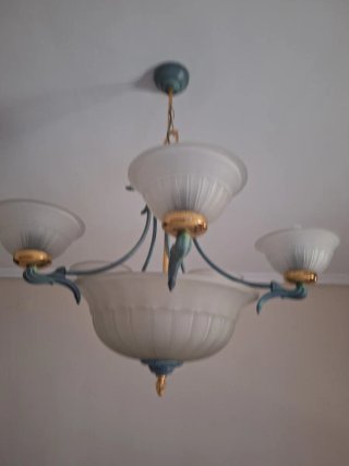 Lámpara de techo colgante dorada y verde