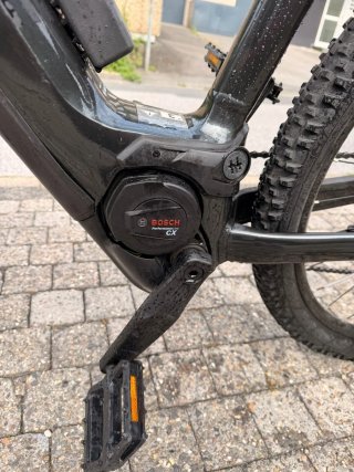 Bicicleta eléctrica Cube