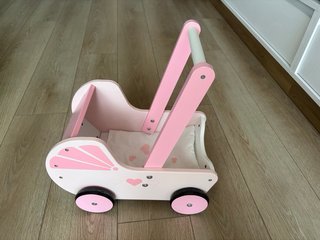 Andador-carro de muñecas rosa