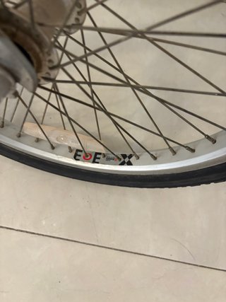 Bicicleta BMX GT retro performer