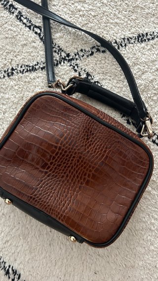Bolso Uterque piel cocodrilo