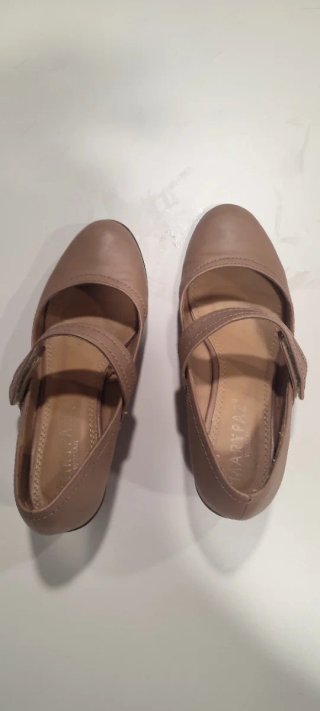 Zapatos cuña baja MaryPaz. T-37