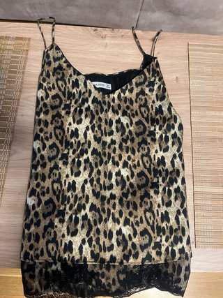 Top Zara Animal Print con Encaje