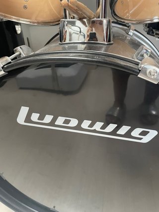 Batería Acústica Ludwig Negra
