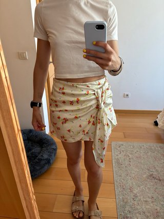 Falda mini Zara floral