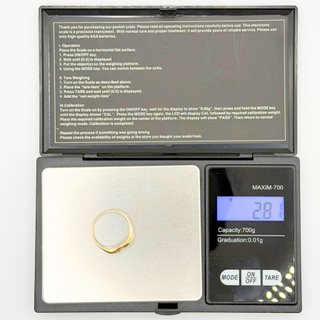 Anillo Diseño Central de oro 18k, 2.81 g, T-16.