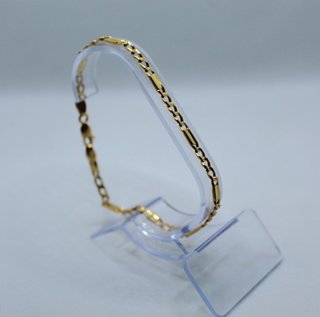 Pulsera de oro de 18k. Peso: 7.33 gr.