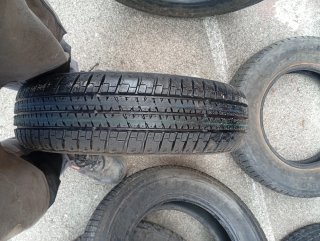 Lote de neumáticos de coche
