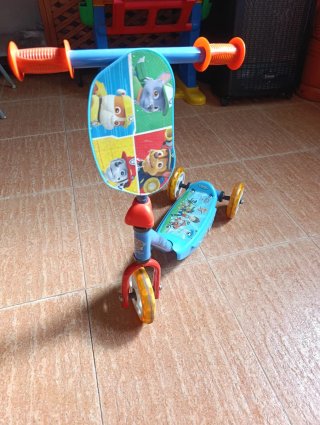 Monopattino Paw Patrol a 3 ruote