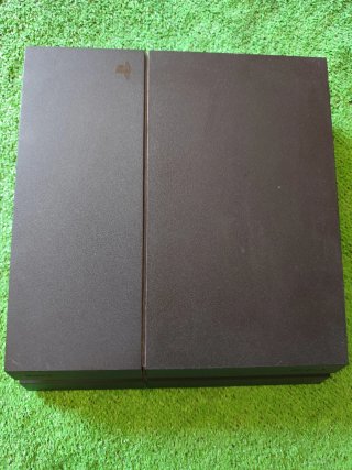 PS4 (PlayStation 4) Nera