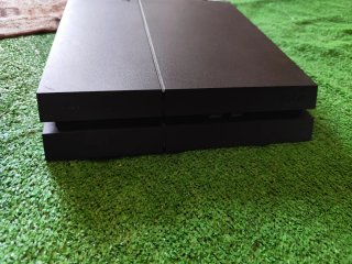 PS4 (PlayStation 4) Nera