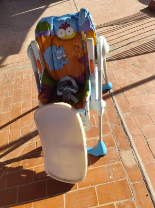 Trona de bebé con 2 colchonetas