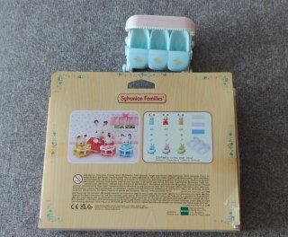 Sylvanian Families Trillizos Cuidado Set y carrito