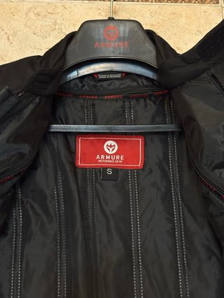 Chaqueta ARMURE Hamo Waterproof Negra