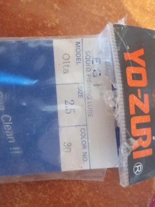 2 Señuelos Yo-Zuri EGI 2.5 y 3.0