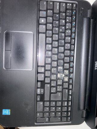 Portátil Dell Negro (No funciona)