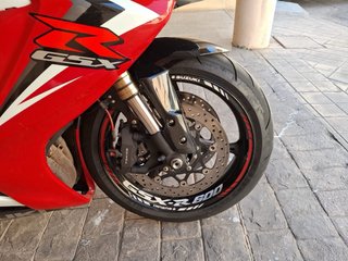 Suzuki GSXR 600 K7