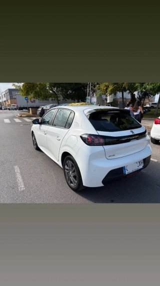 Peugeot 208 2022