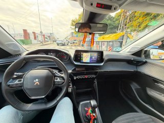 Peugeot 208 2022