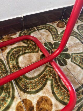 Perchero Diseño Posmoderno Rojo