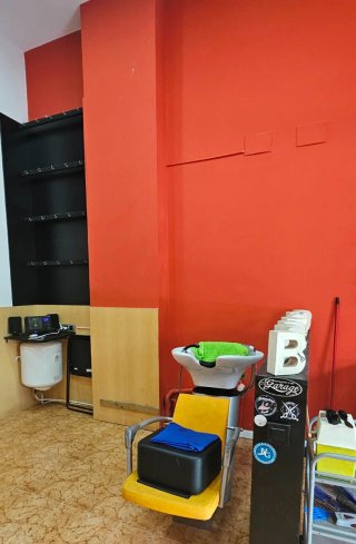 Barbería peluquería en traspaso