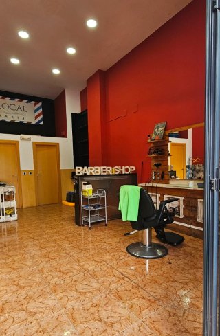 Barbería peluquería en traspaso