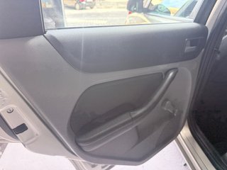 Ford Focus 1.8 Flexifuel ( 79.859 kms ) ETq C
