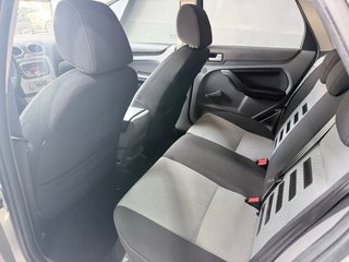 Ford Focus 1.8 Flexifuel ( 79.859 kms ) ETq C