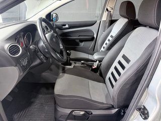 Ford Focus 1.8 Flexifuel ( 79.859 kms ) ETq C