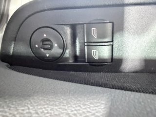 Ford Focus 1.8 Flexifuel ( 79.859 kms ) ETq C