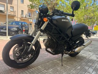Ducati Monster 695 Dark Negra