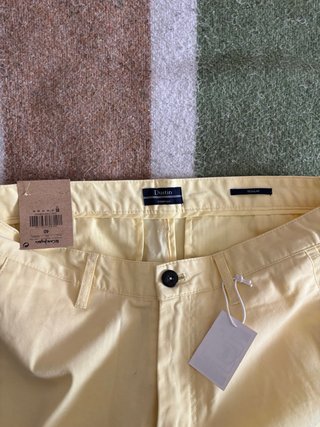 Pantalones cortos amarillos Dustin