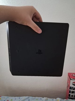 PS4 Slim Nero 500G espandibile + Controller