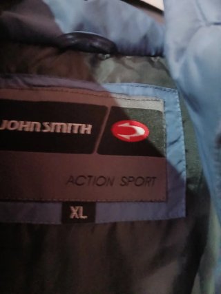 Abrigo JOHN SMITH