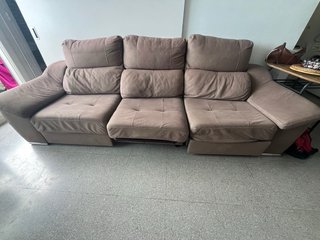 Sofá beige 3 plazas buen estado