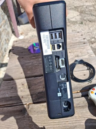 Xbox 360 Slim