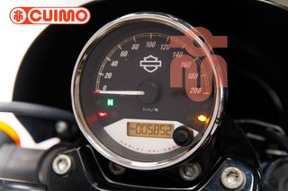 HARLEY DAVIDSON STREET 750