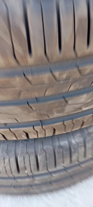 Continental 195/60 R15 88H Neumático