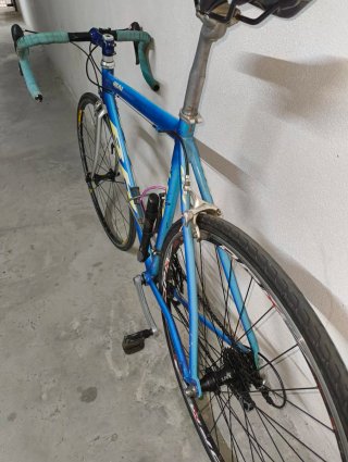 BH Oquina - Bicicleta de carretera Shimano 105