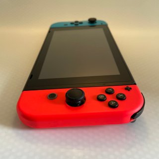 Console Nintendo Switch Completa di Scatola