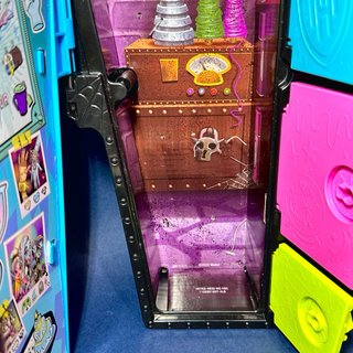 Taquilla Monster High Ataúd Mattel 2022