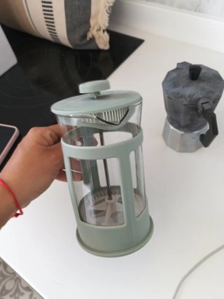 Cafetera de émbolo verde