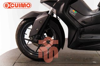 YAMAHA XMAX 300