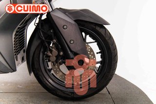 YAMAHA XMAX 300