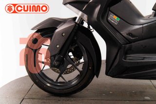 YAMAHA XMAX 300