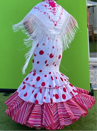 Traje de Flamenca con Mantón de regalo Talla 38