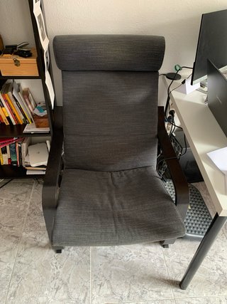 Sillón hamaca de tela y madera